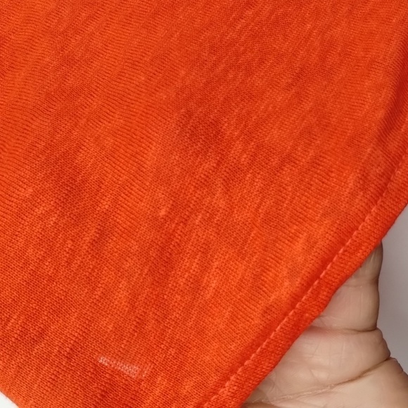 Tahari tee reddish orange Size 1X V Neck top linen natural material Tahari linen - Picture 10 of 10